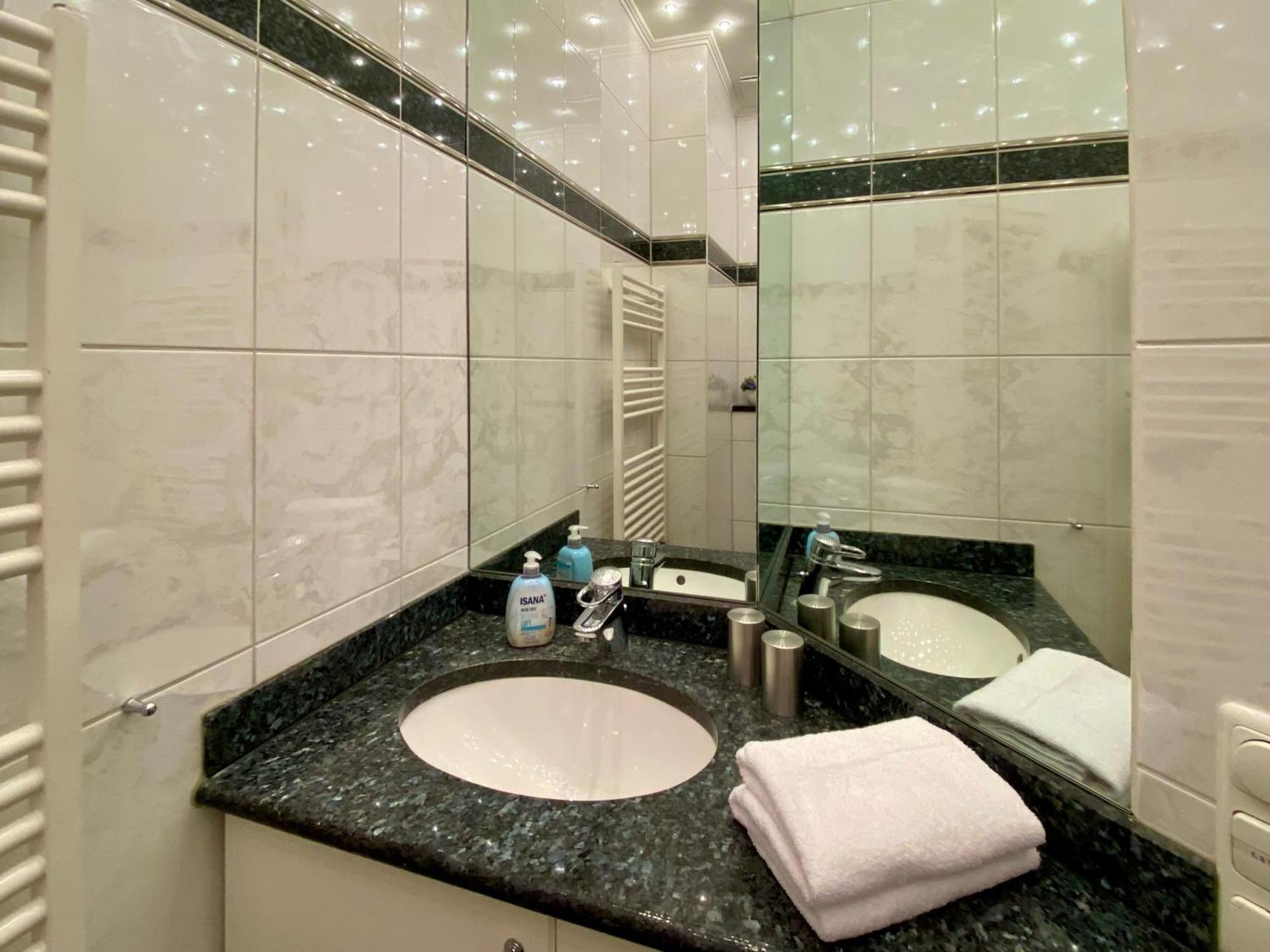 Residenz Bleichroeder - Ferienwohnung Charlotte Χέρινγκσντορφ Εξωτερικό φωτογραφία